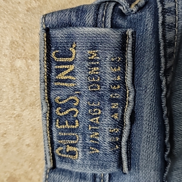 Junior Girls Guess Los Angeles size 10 Denim Jeans - Picture 2 of 4